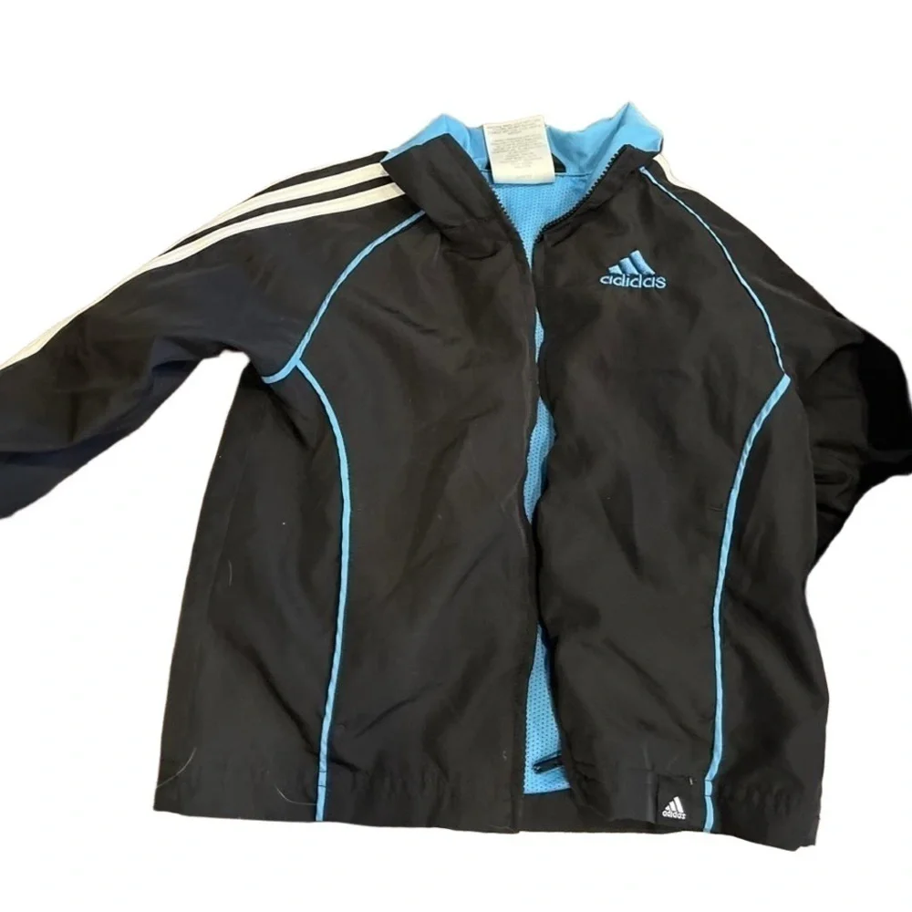 Adidas windbreaker🛍️🛍️5/30🛍️🛍️